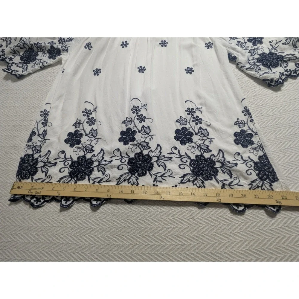 Boho‎ Embroidered Peasant Top Women XL White Blue Floral Cottagecore